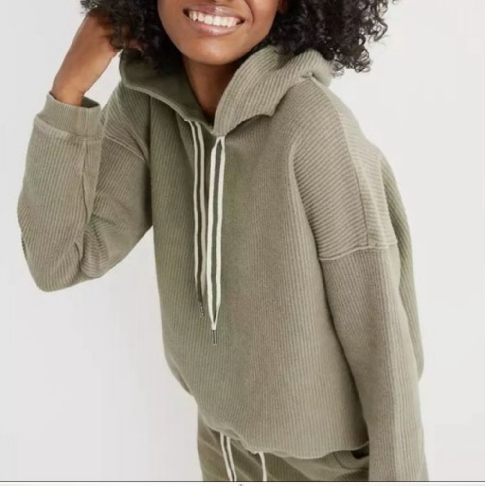 Aerie cropped ribbed sweatshirt and sweatpants set